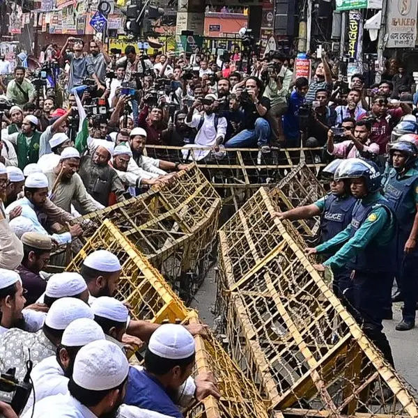 Bangladesh opposition boycotts \"farcical\" polls