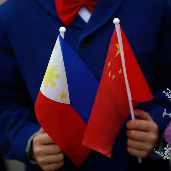 Philippines, China agree to pursue talks on resolving maritime issues