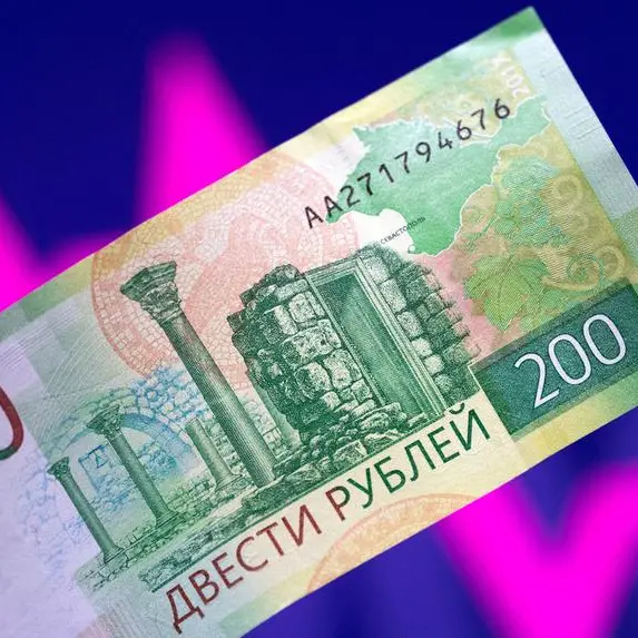 Russian rouble steadies, buffeted by sanctions headwinds before long weekend