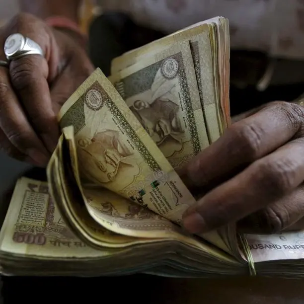 Indian rupee nears 100 against US dollar: What it means for Oman expats