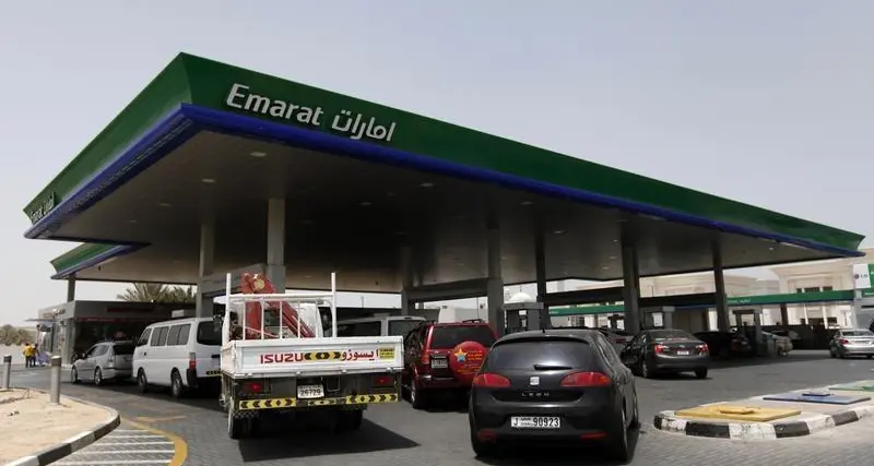 الإمارات ترفع أسعار البنزين وتخفض الديزل في مارس