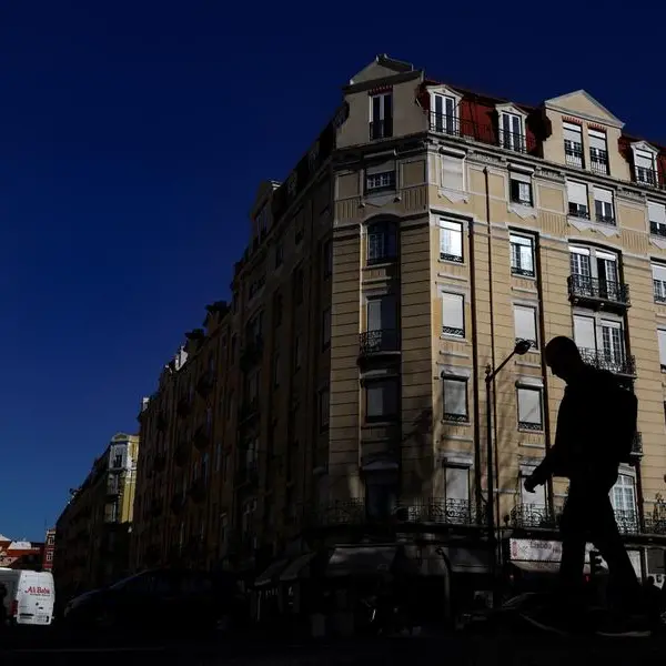 Portugal jobless rate edges lower to 6.2% in August