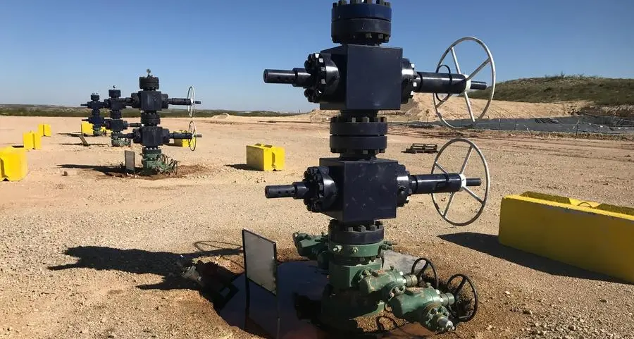 Egypt plans new drilling incentives as oil arrears fall to $1.2bln