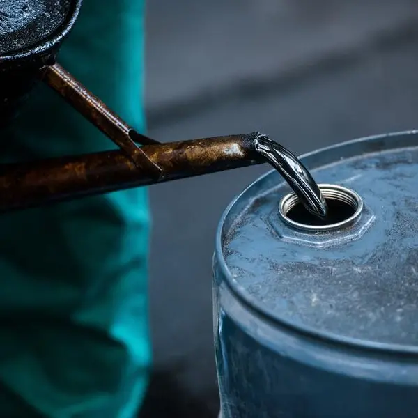 Saudi Arabia extends voluntary cut of 1mln bpd of oil until year end