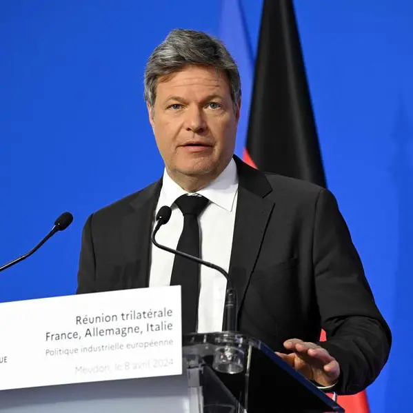 German economy minister makes unexpected visit to Kyiv