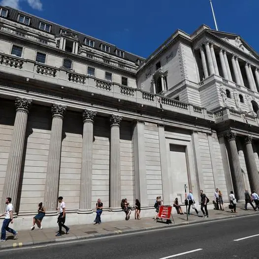 Bank of England sees economy 'moving in right direction' for rate cuts