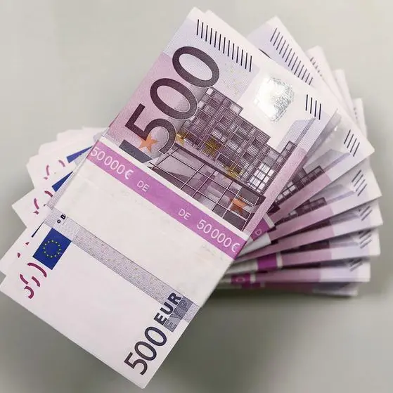 Euro pinned near four-week low ahead of ECB decision