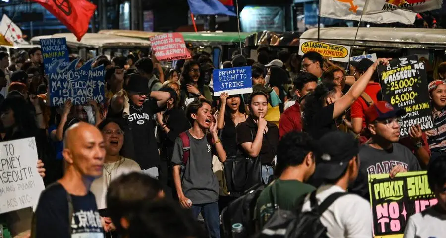 Philippines: Government downplays transport strike