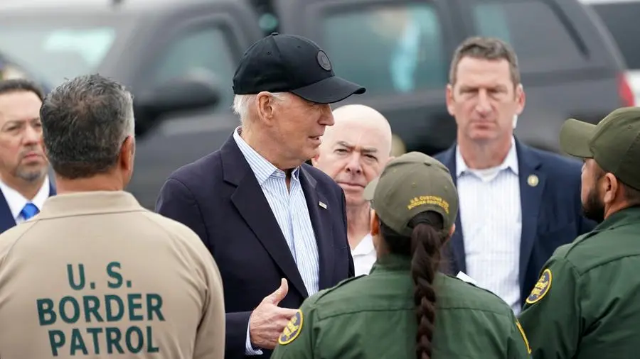 Biden, Trump make competing visits to southern US border
