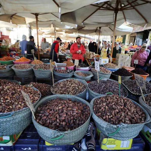 Egyptian retail chains to launch ‘Ahlan Ramadan’ discount sections as producers freeze prices