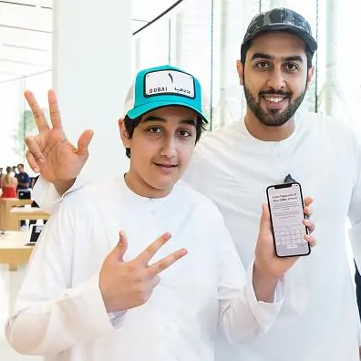 iPhone 15 in UAE: Long queues of buyers at Dubai Mall; Apple store barricaded
