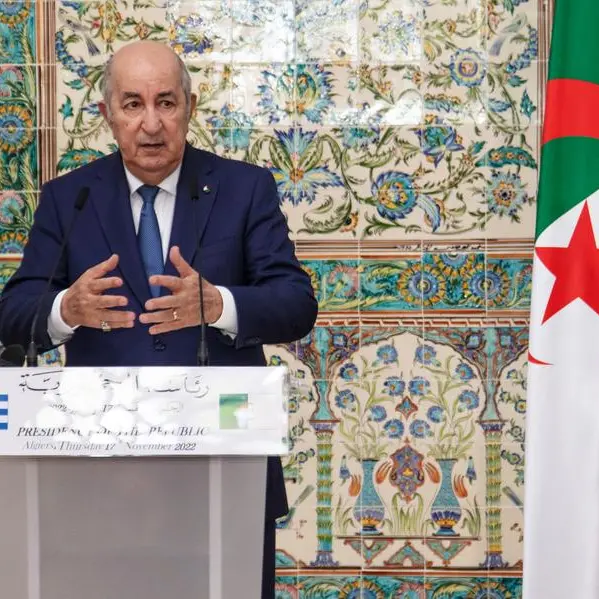 رئيس الجزائر يتوقع نمو الاقتصاد 5% في 2023