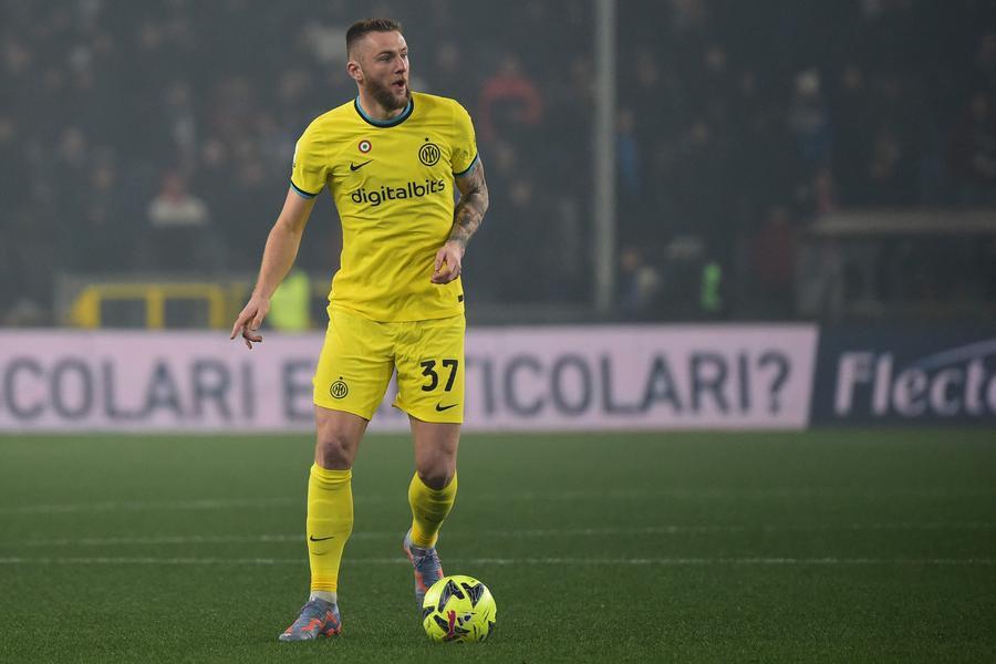 Paris Saint-Germain sign defender Milan Škriniar on free transfer