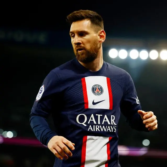 Barcelona fans chant Lionel Messi's name at Real Madrid match amid talks of striker's PSG exit