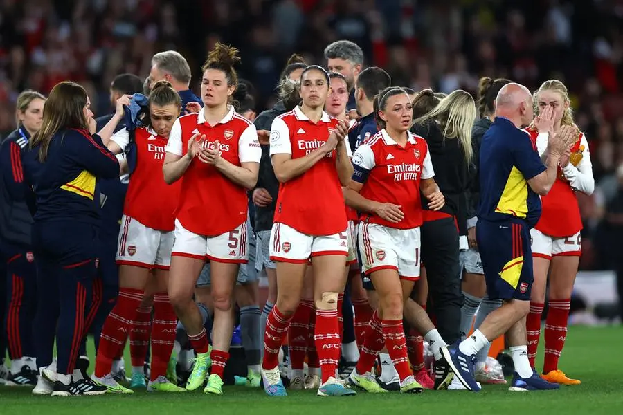 Arsenal sell out the Emirates for Women's Champions League semi