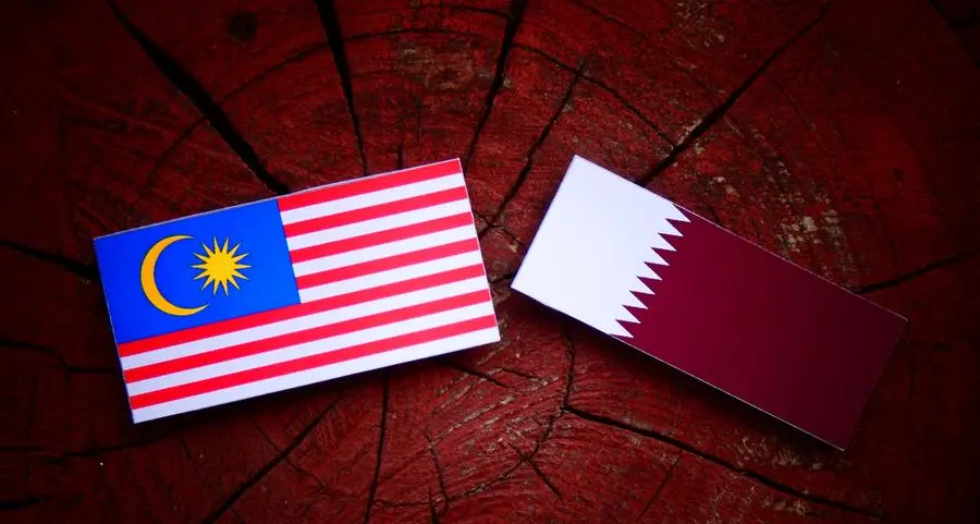 Al Khater discusses bilateral relations with Malaysian Envoy in Qatar