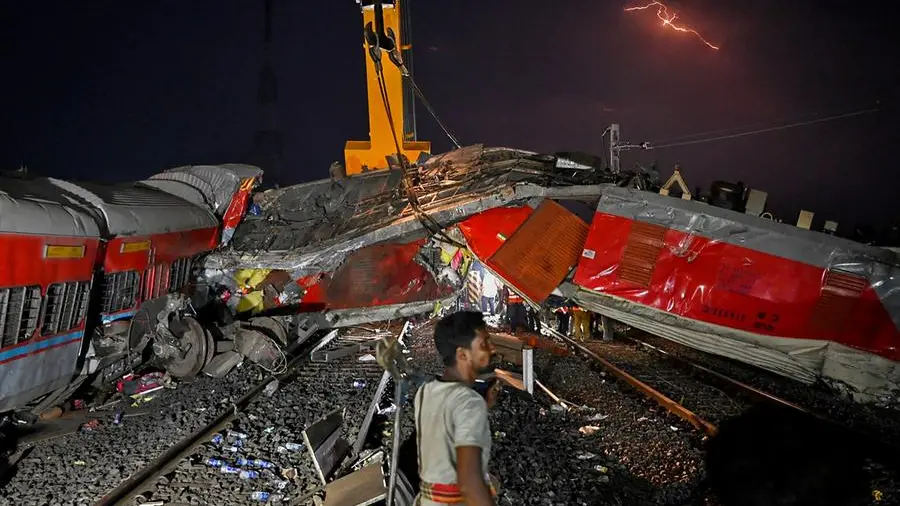 Horrific train crash kills hundreds in India