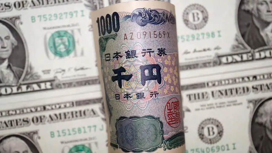 Dollar gains on yen on bets of US growth, inflation