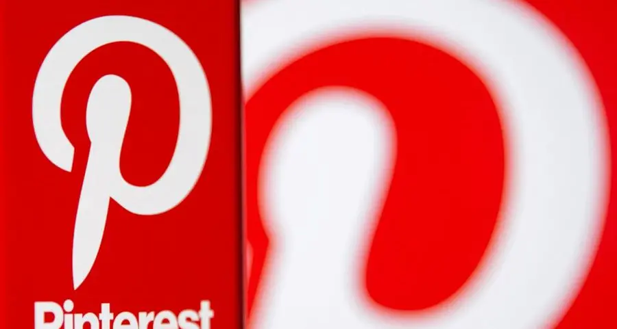 Pinterest forecasts downbeat revenue as competition grows; shares slump