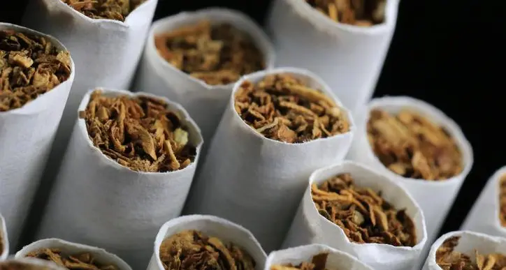 \"الشرقية للدخان\" ترفع أسعار السجائر في مصر