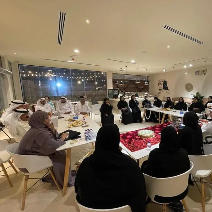 Knowledge Lounge organizes series of knowledge events to discuss writings and books