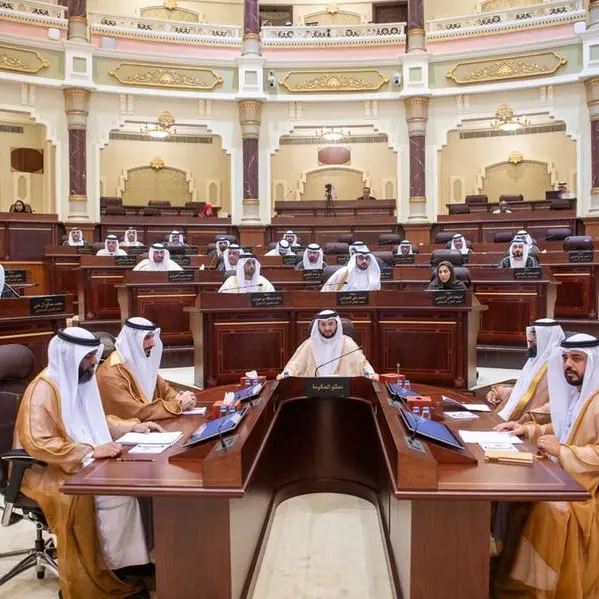 Sharjah Consultative Council discusses policy of Islamic Affairs Department