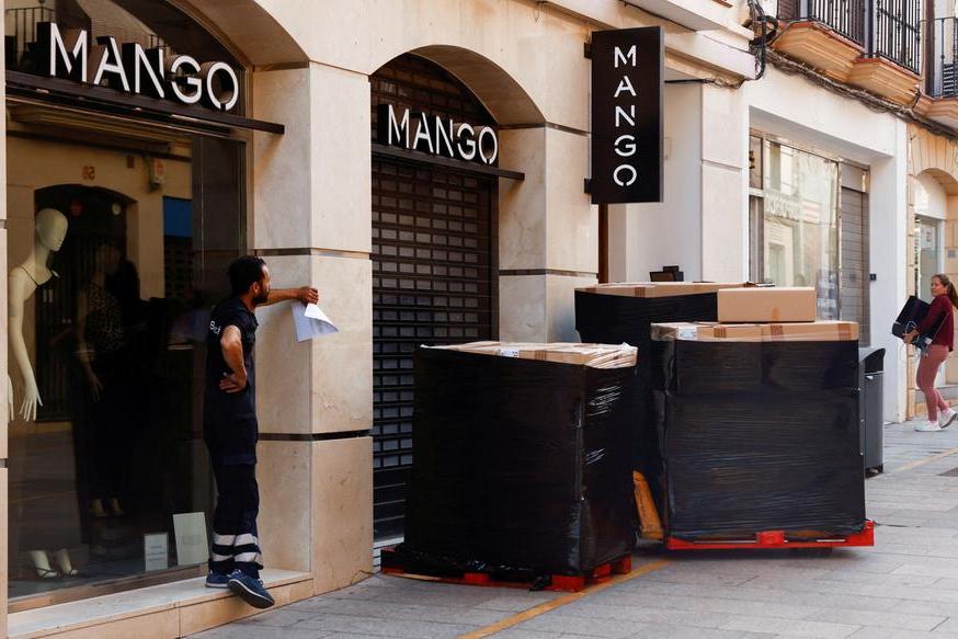 Spain’s Mango chain registers double-digit gains in sales during holiday shopping spree