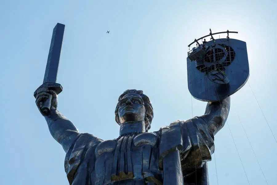 Soviet Emblem Cut Off Ukraine's Motherland Monument