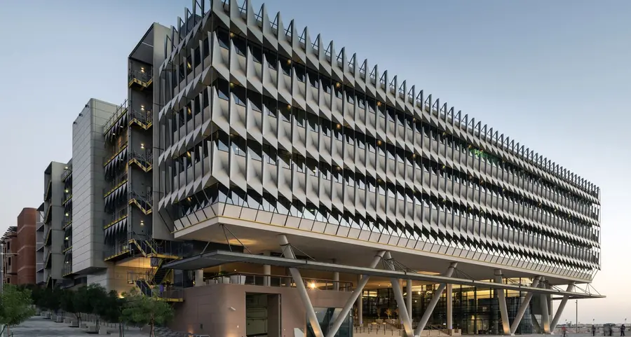 Abu Dhabi Customs, CERT strengthen research collaboration in AI-based projects