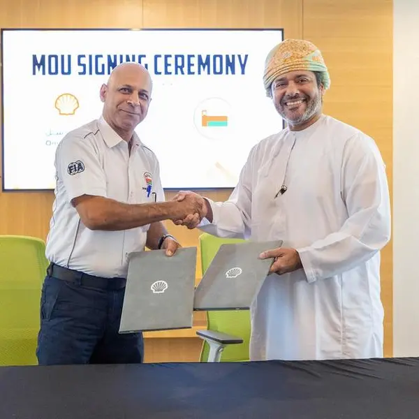 Shell Oman Marketing Company and Oman Automobile Association form a strategic alliance for enhancing mobility