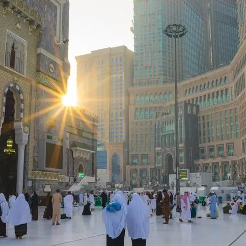 Thousands arrive to offer Eid Al Fitr prayers at Makkah, Madinah in Saudi Arabia