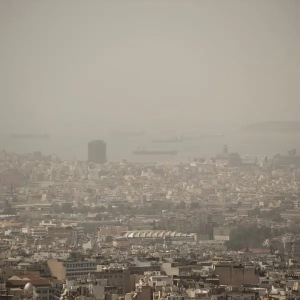 Athens chokes in clouds of Sahara dust