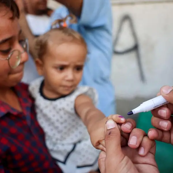 160,000 children received 1st polio vaccine in Gaza