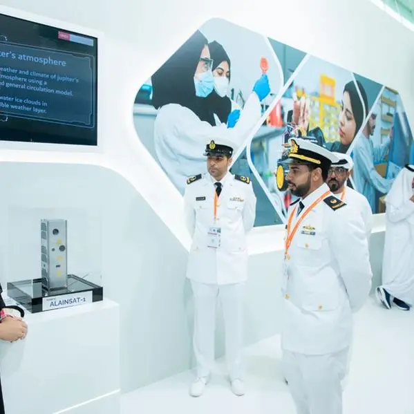 جامعة الإمارات تشارك في «آيدكس 2023» بمشاريع بحثية مبتكرة