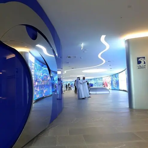 أدنوك ترسي 3 عقود في مشروع تطوير حقلي غاز.. فماذا نعرف عنهما؟