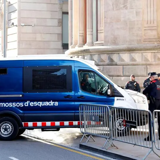 Spanish police defuse hostage crisis among drug boat crew, arrest all