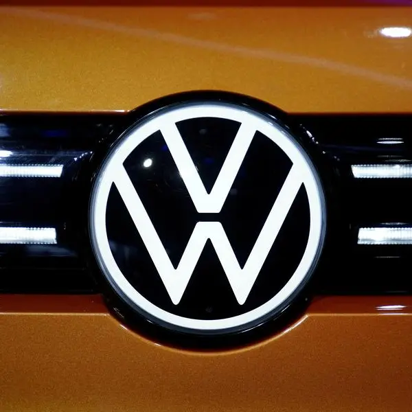 China urges EU automakers, including Volkswagen, to help resolve China-EU trade issues