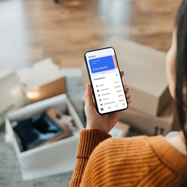 UAE leads in adoption of AI shopping