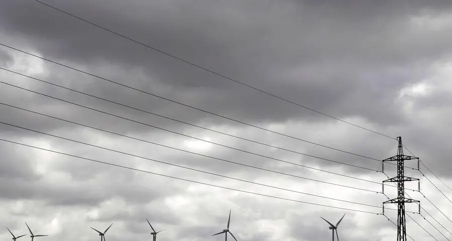 Saudi Electricity Company awards $906mln power project contracts