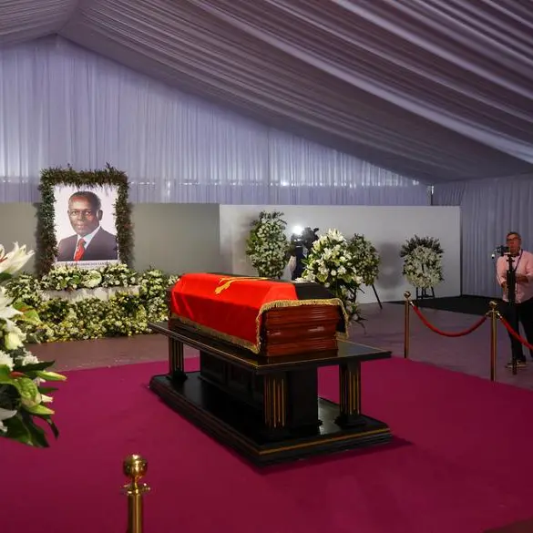 Angolans gather for funeral of ex-leader Dos Santos amid dispute over vote