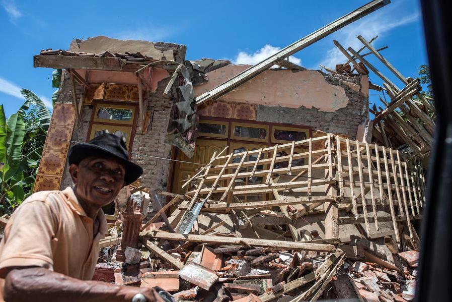 5 8 Magnitude Earthquake Jolts Indonesia S Java Island