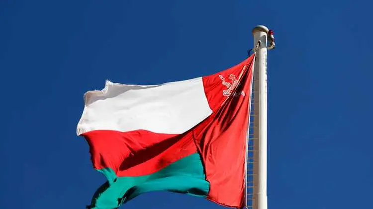 عمان: تراجع عجز الموازنة في 11 شهر بفضل زيادة عائدات النفط