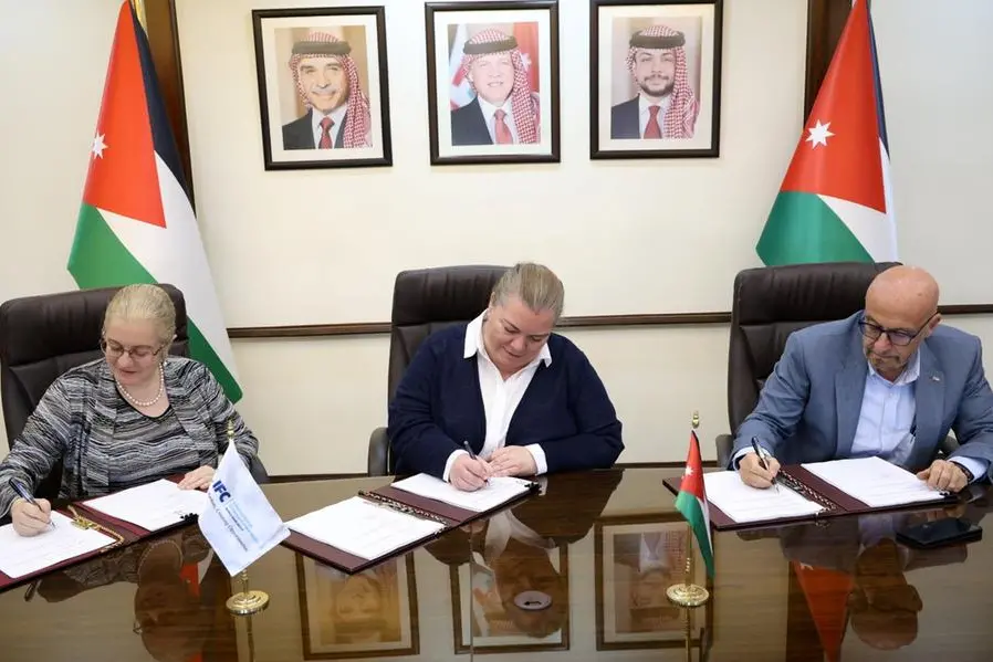<p>IFC inks agreement to cut water loss and enhance water sustainability in Jordan</p>\\n