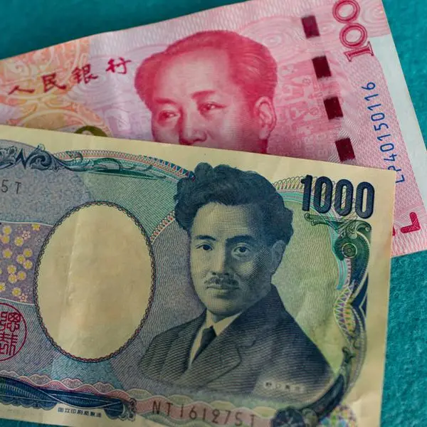 Yen heads for best week in a year as 'Buy Japan' talk picks up