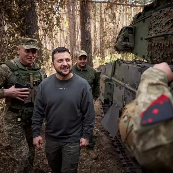 Ukraine's president visits troops on northeastern frontline