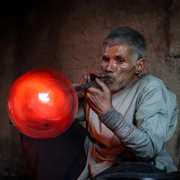 Fragile but unbroken, Afghan glassblowers refuse to quit