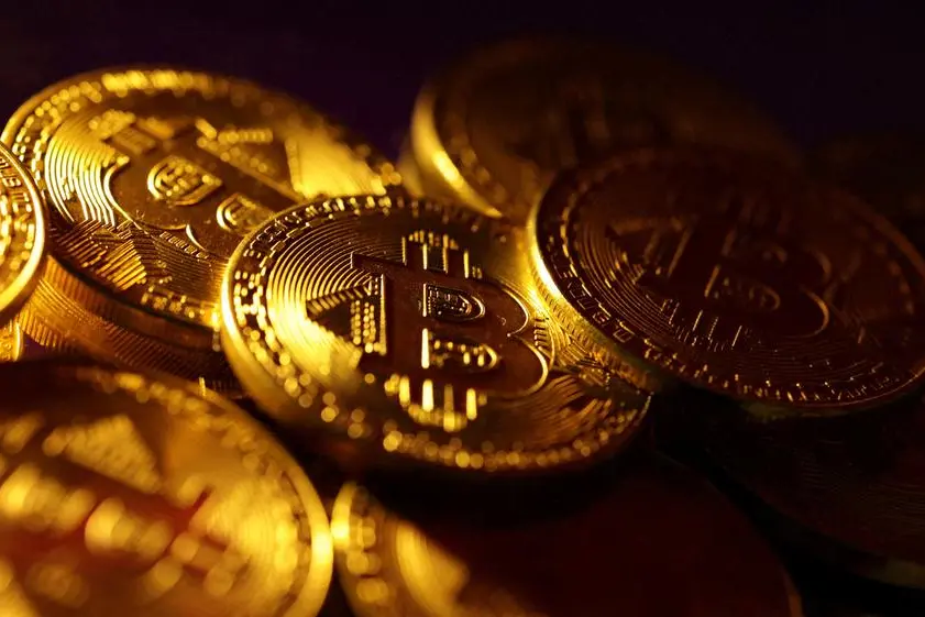 Bitcoin traders shrug off 'halving' to focus on broader market risks