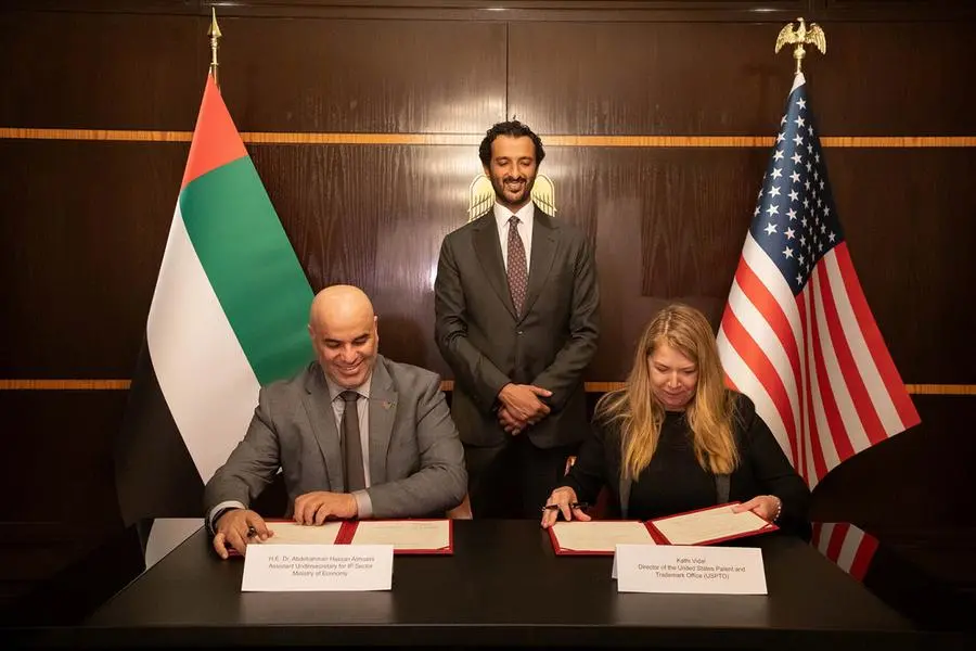 <p>UAE and United States sign MoU to strengthen collaboration and share knowledge in the field of intellectual property rights protection&nbsp;</p>\\n