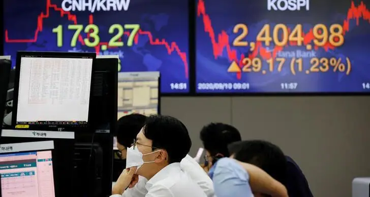 S.Korean shares fall as chip, battery stocks drop after earnings