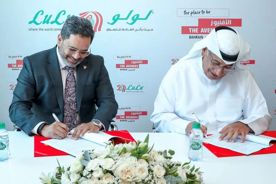 Waleed Alsharian, CEO of Mabanee Company, and Juzer Rupawala, Director of LuLu Group International. Image Courtesy: Mabanee Company